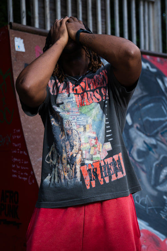 Calmly khaotic tee